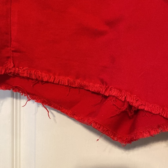 EXPRESS EUC RED SHORTS - Picture 3 of 6